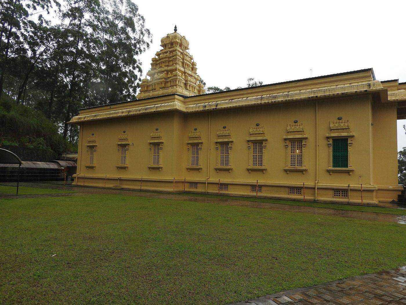 The Sri Bhakta Hanuman Temple at Ramboda in the hills
