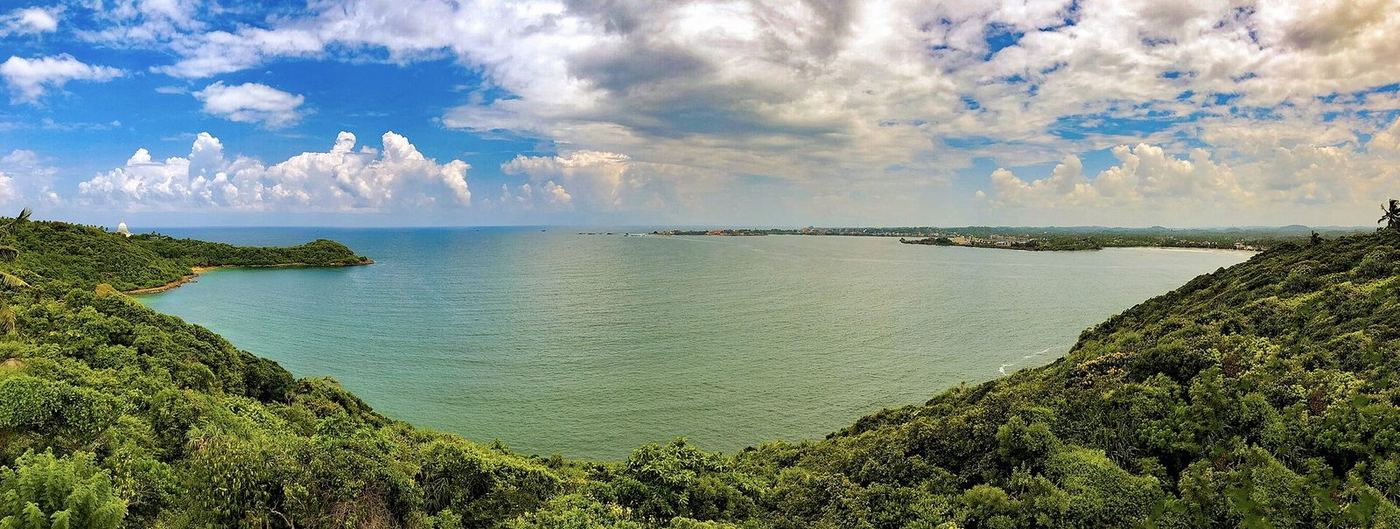 Rumassala hill and the bay near Galle